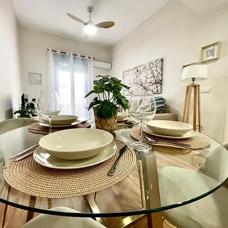 Appartement House In Garden 3 *